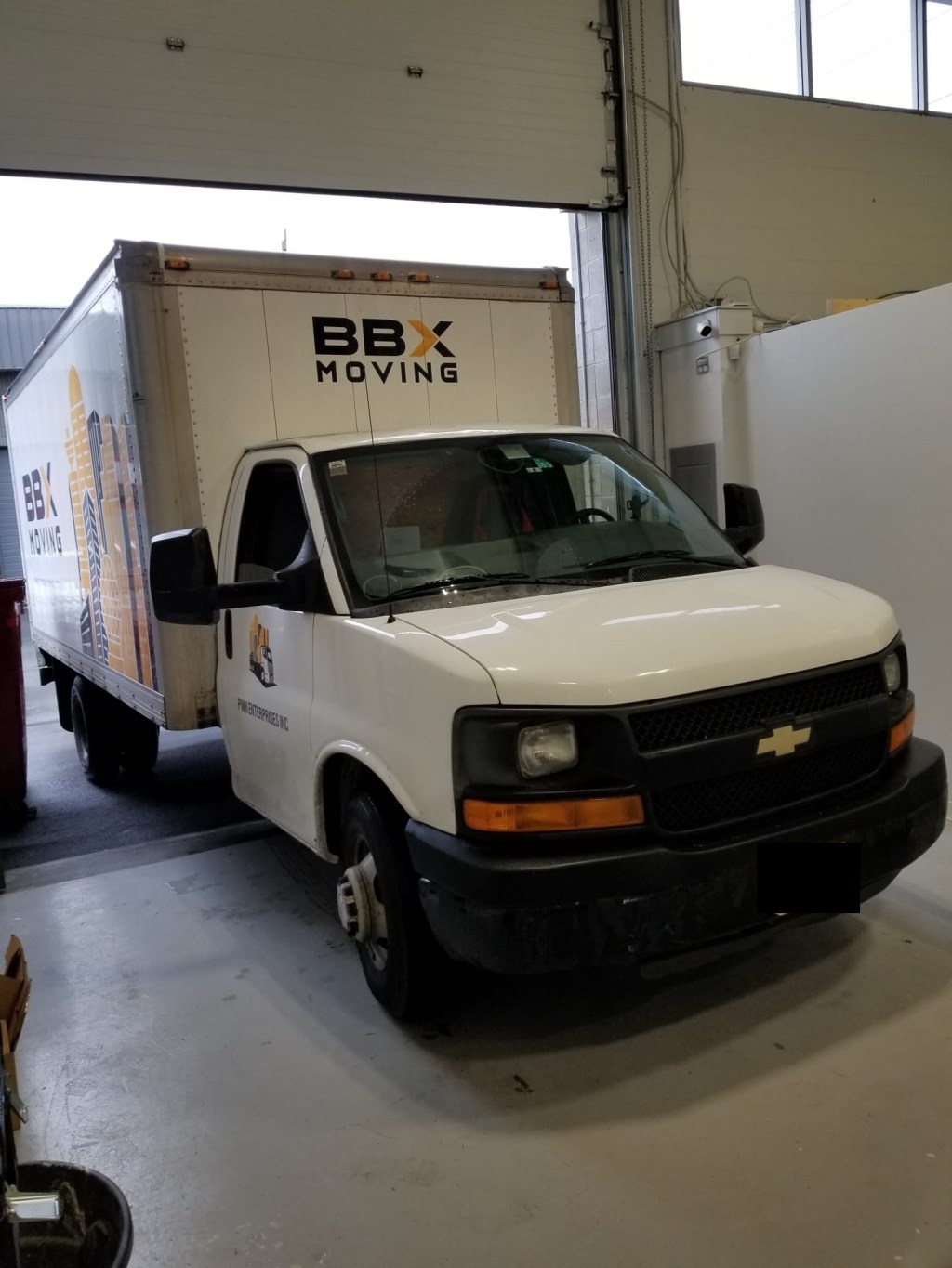 Chevrolet Express Cube Van Windshield&nbsp;Repair